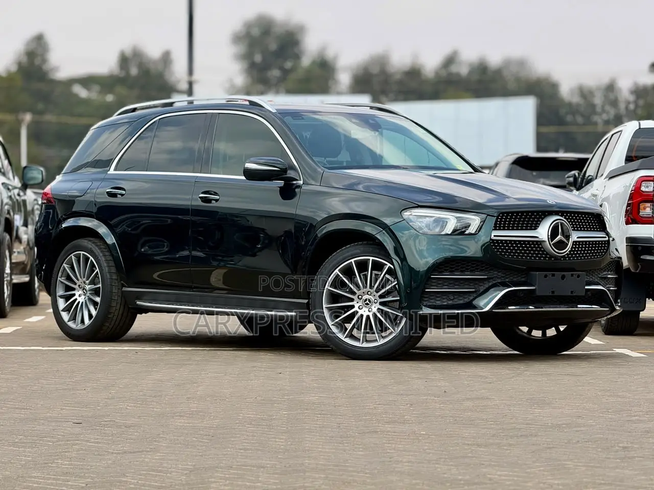 Mercedes-Benz GLE-Class GLE 300d 4MATIC 2020 Green
