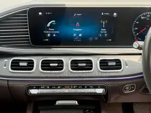 Mercedes-Benz GLE-Class GLE 300d 4MATIC 2020 Green