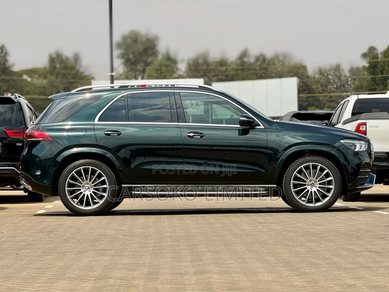 Mercedes-Benz GLE-Class GLE 300d 4MATIC 2020 Green