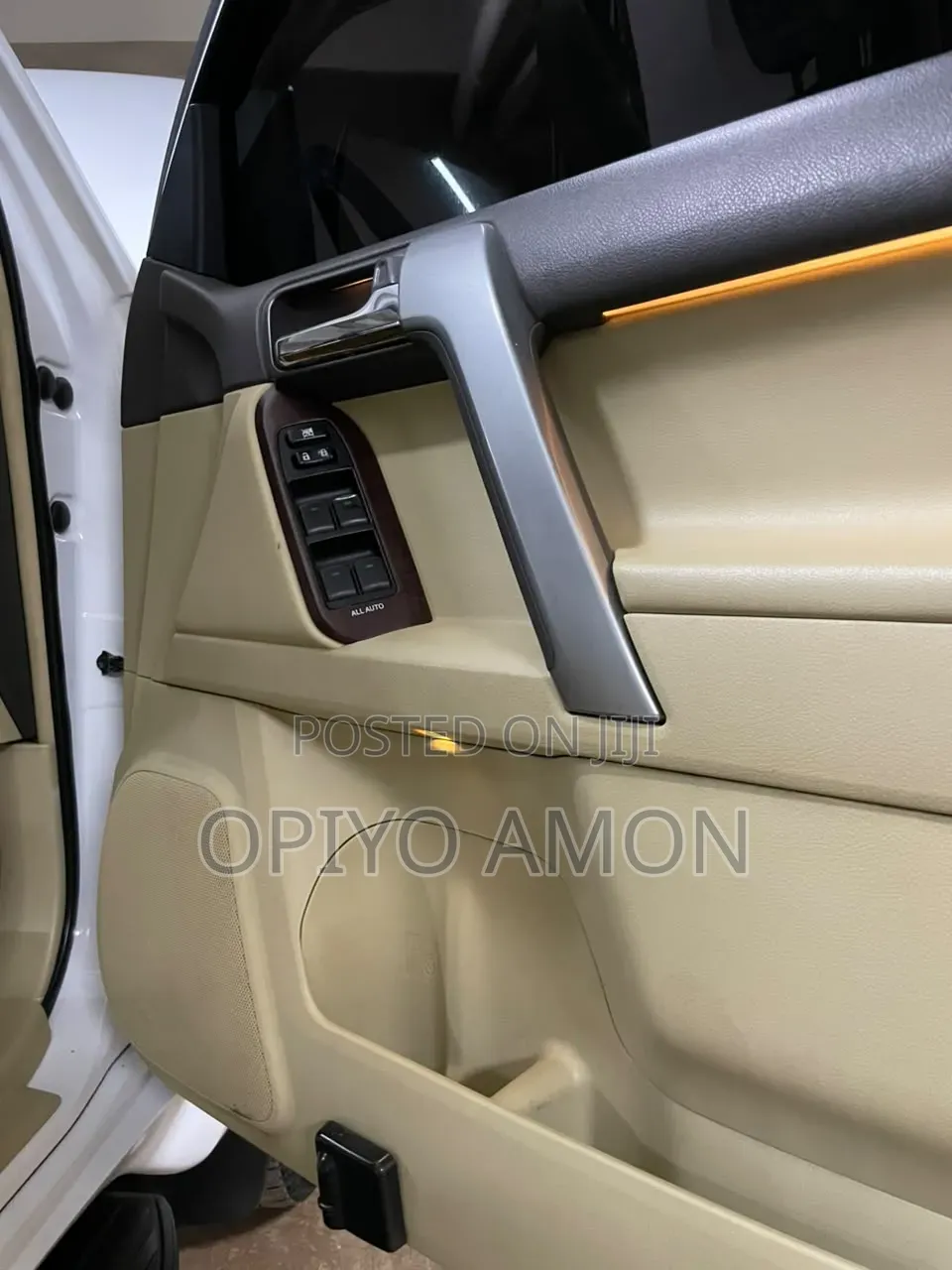 Toyota Land Cruiser Prado 2015 White