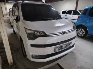Toyota Spade 2016 White