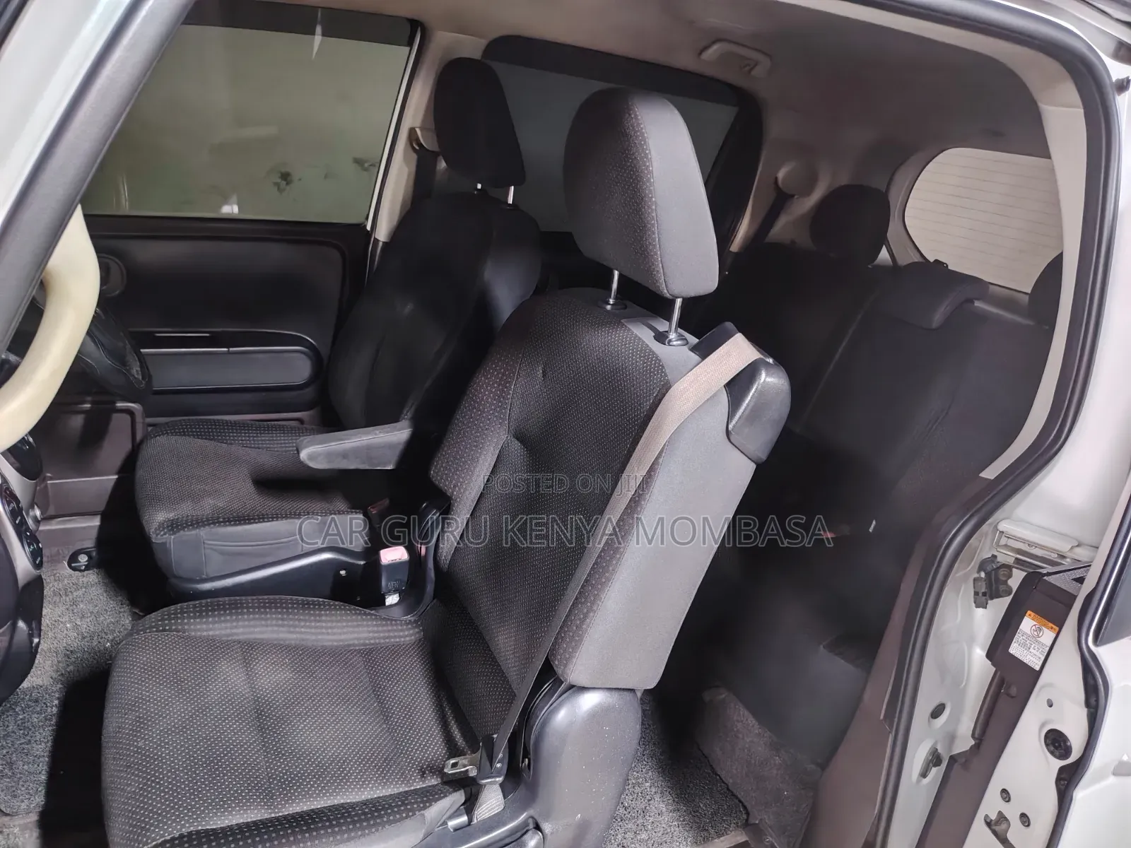 Toyota Spade 2016 White