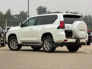 Toyota Land Cruiser Prado 2.8 2020 White