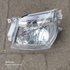 Nissan Caravan 2005-2012 E25 Headlight