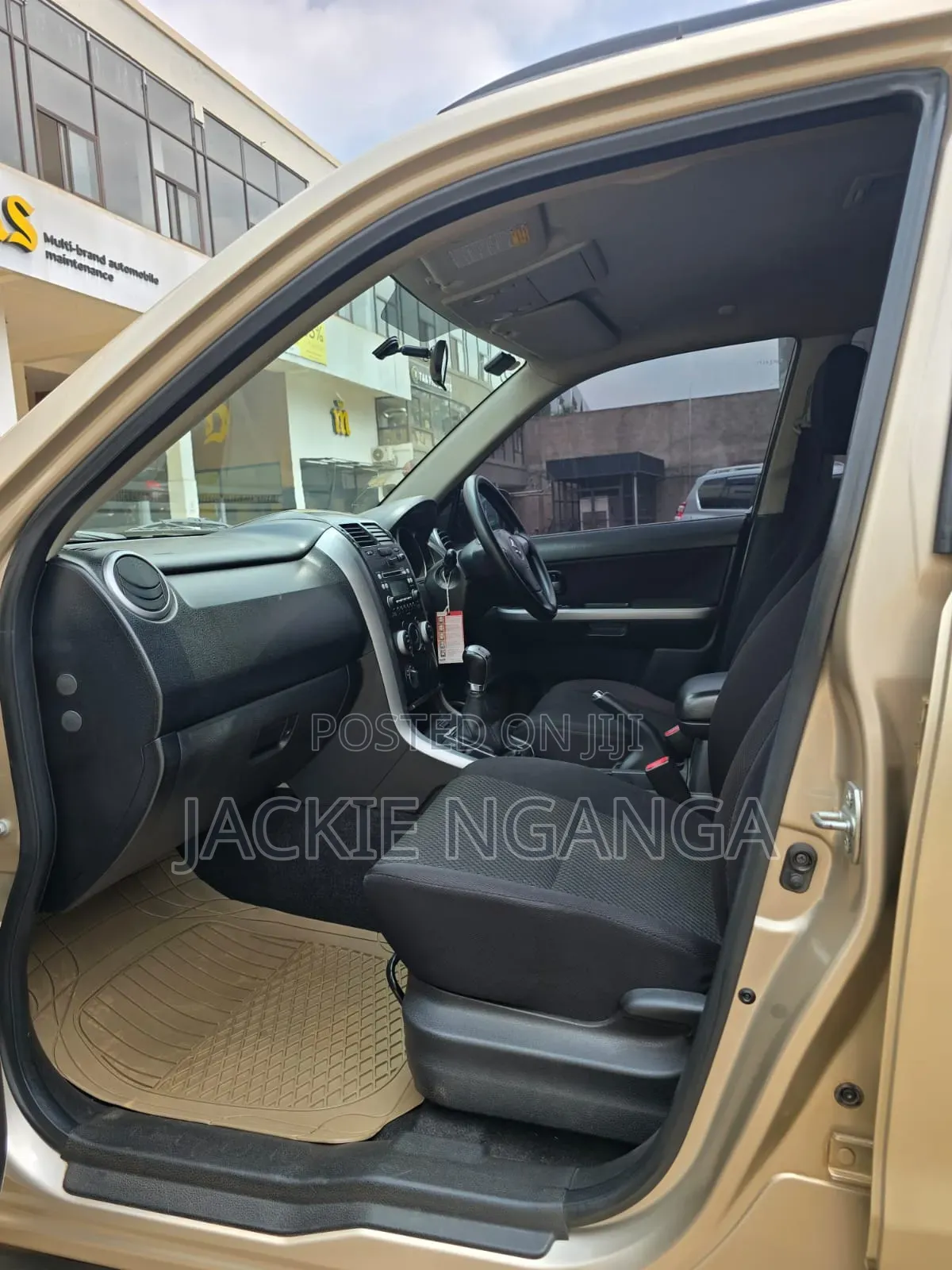 Suzuki Escudo 2008 Gold