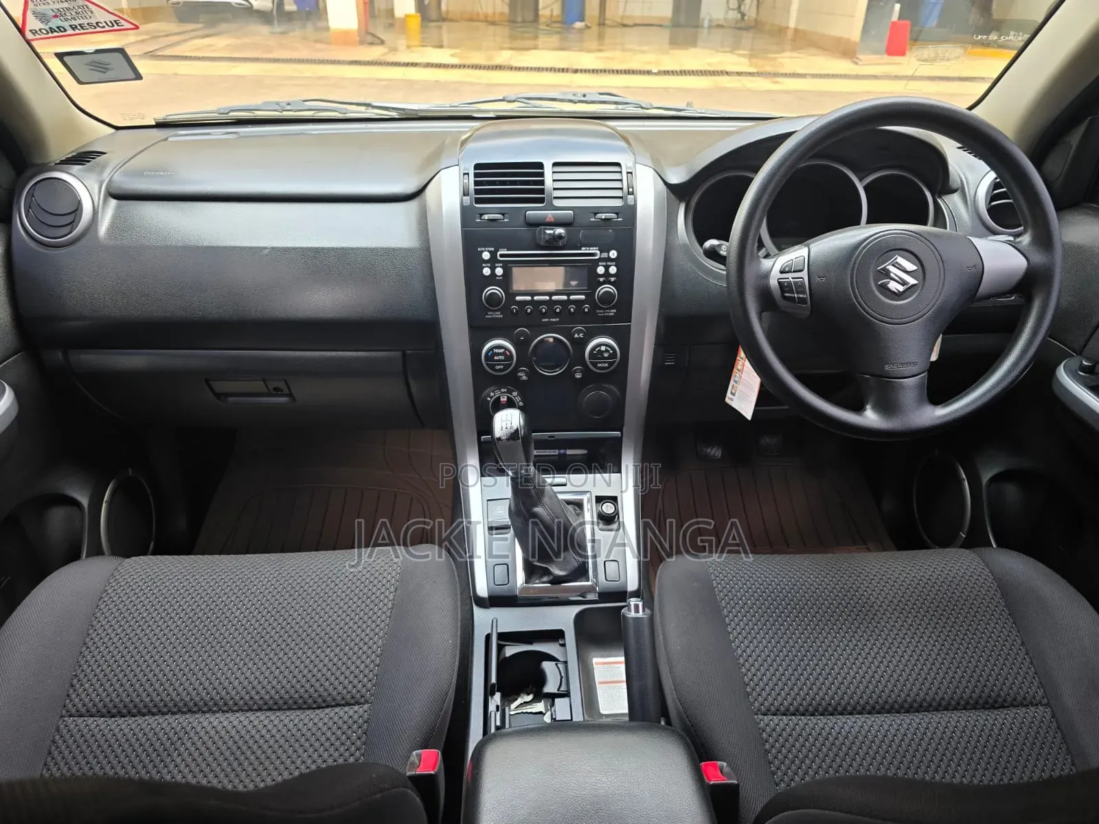 Suzuki Escudo 2008 Gold