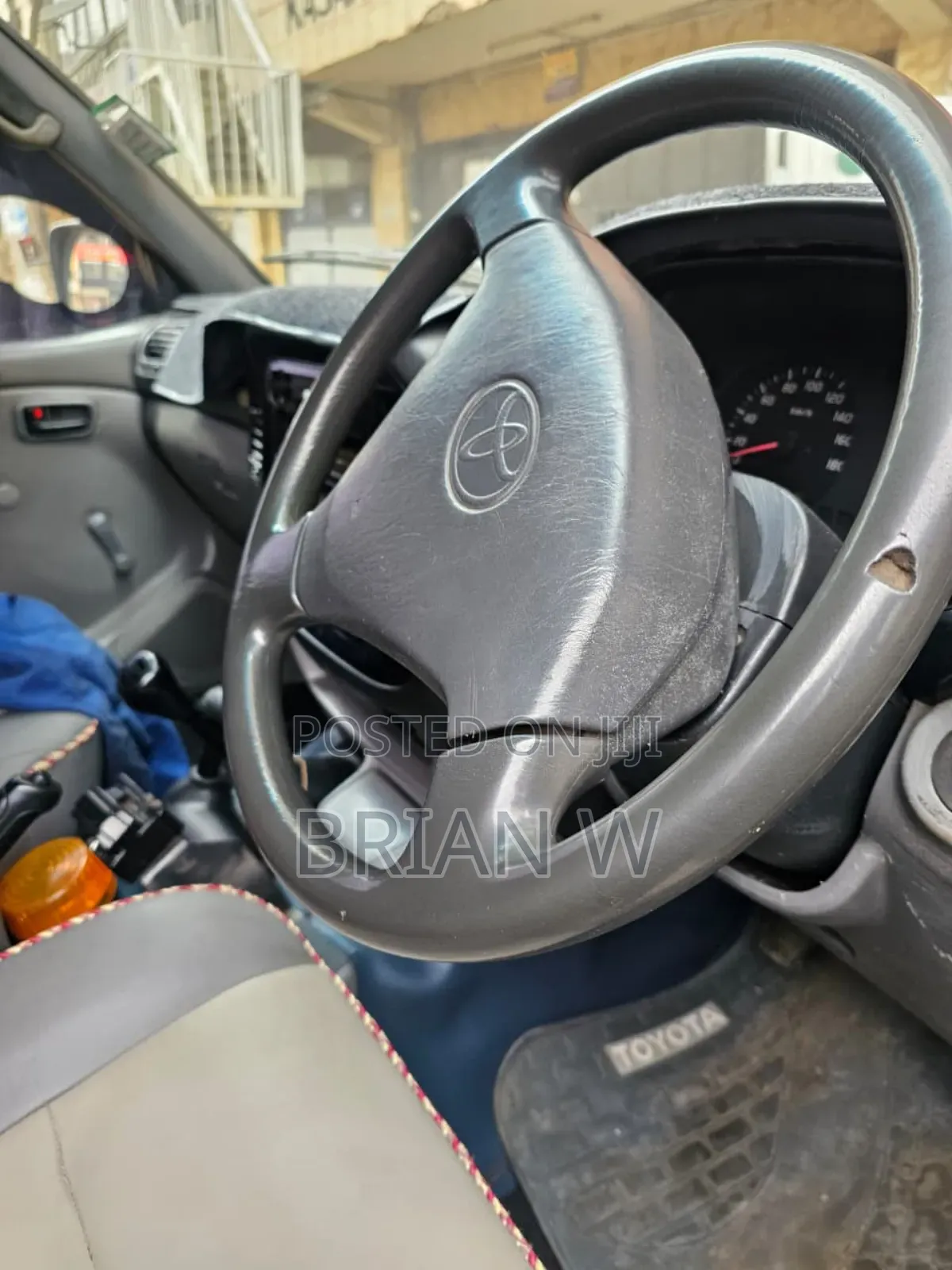 Toyota Land Cruiser 2004 Gray