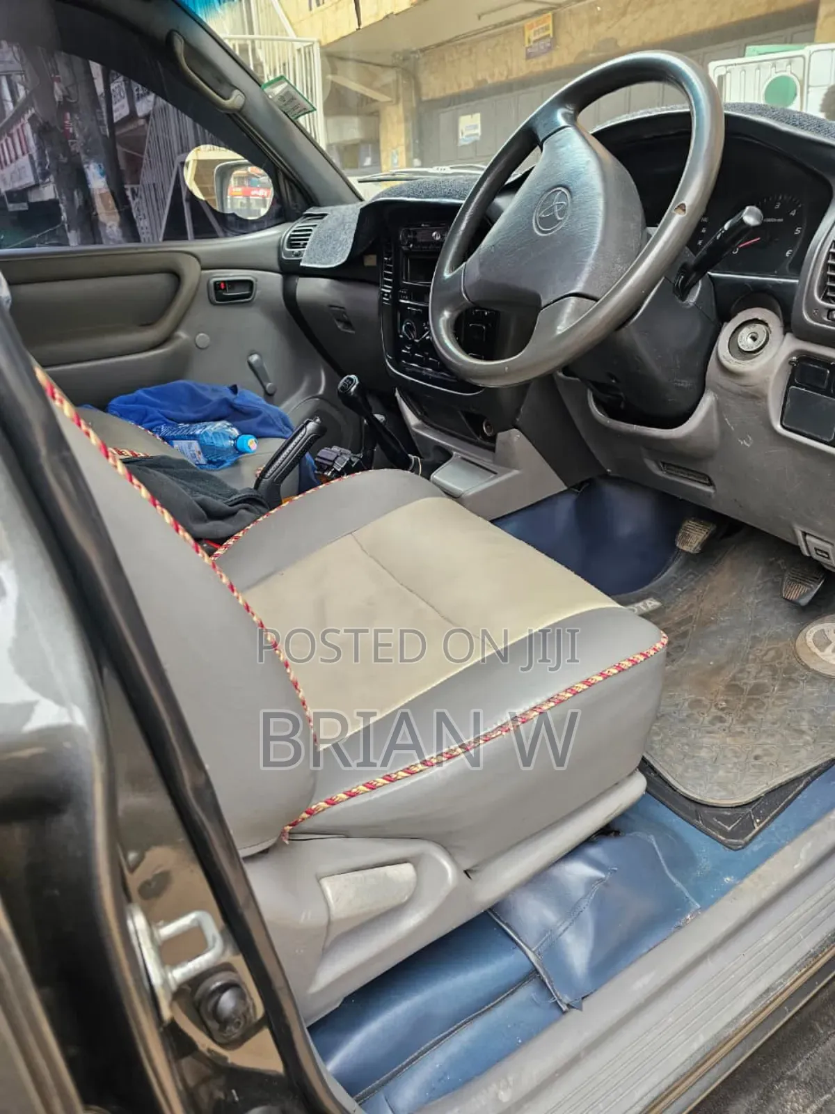Toyota Land Cruiser 2004 Gray