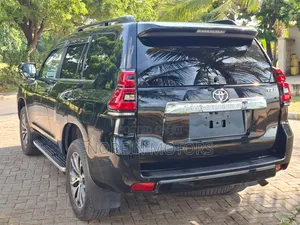 Toyota Land Cruiser Prado 2020 Matt Black