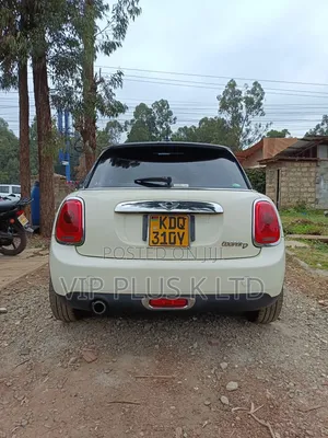 Mini Cooper 2017 White
