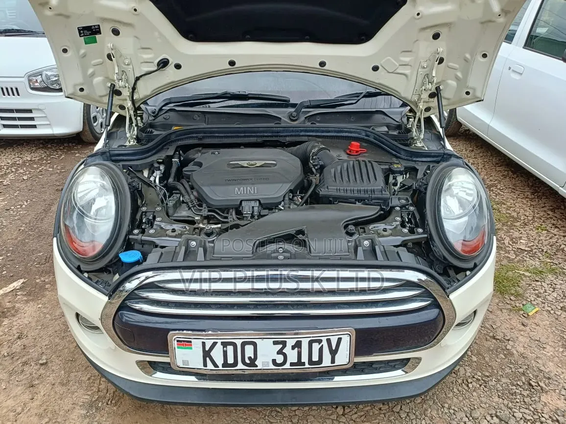 Mini Cooper 2017 White