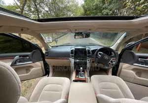 Toyota Land Cruiser 2014 Burgundy