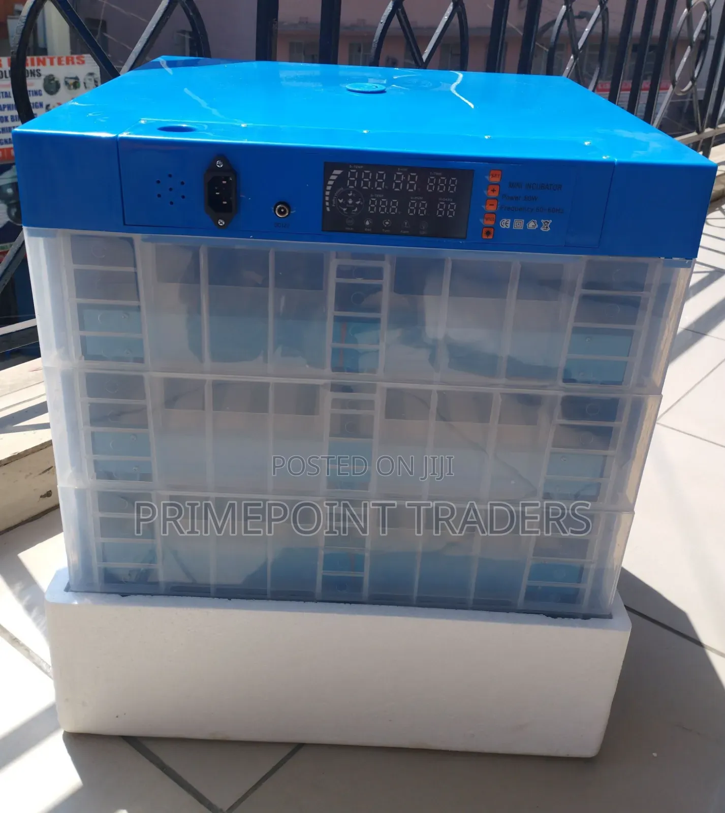220 Eggs Fully Automatic Incubator With Intelligent Temperature Humidi