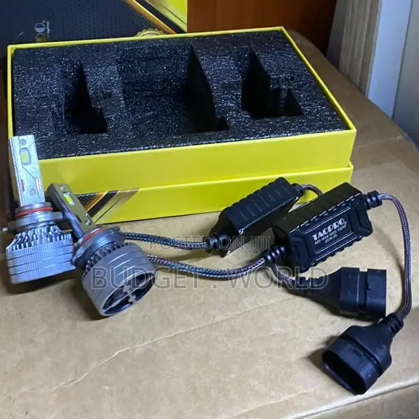 Heavy-Duty 9005 LED Fog Lights – Modern Car Lighting Solution