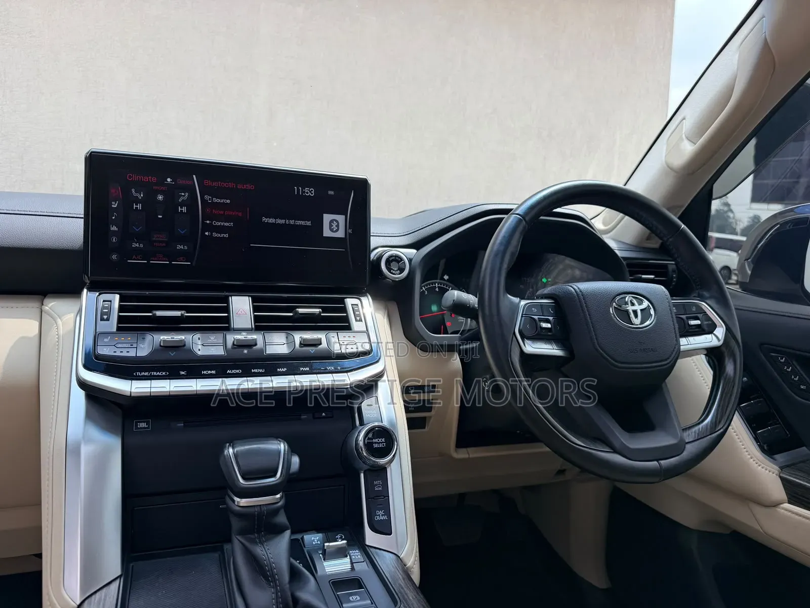 Toyota Land Cruiser 2022 Gold