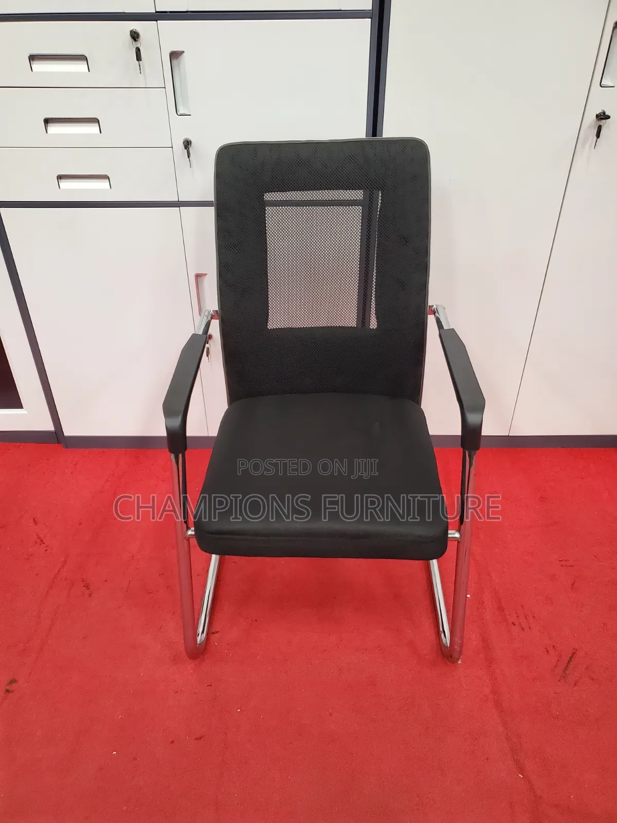 Black Sled Base Visitors Chair