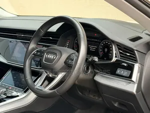 Audi Q8 3.0T Premium AWD quattro 2019 White