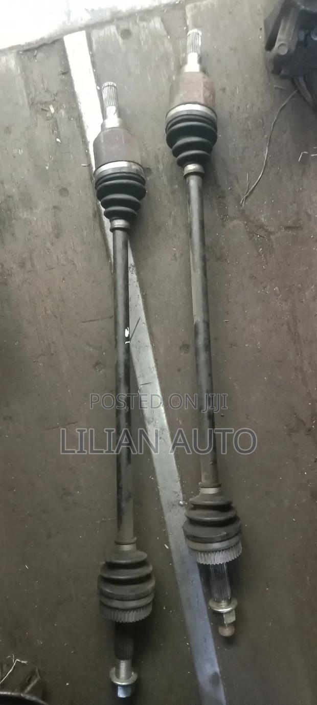Nissan Extrail NT30 Rear Shaft