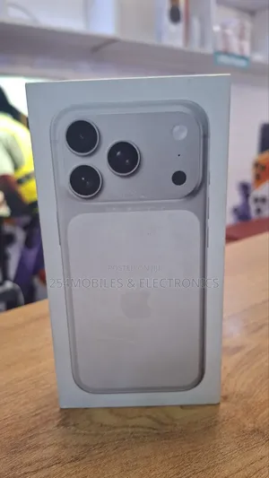 New Apple iPhone 17 Pro Max 256 GB Silver