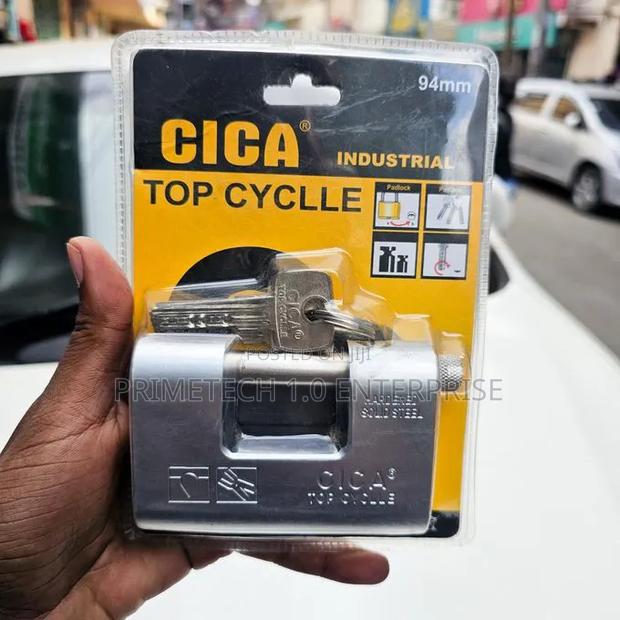 Cisa 94mm Industrial Padlock - thumbnail 2