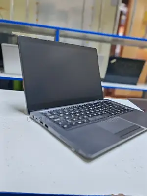Laptop Dell Latitude 5300 8GB Intel Core i5 SSD 256GB