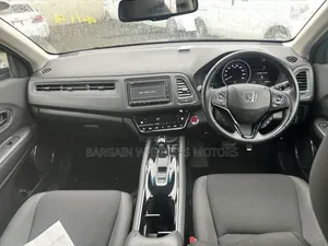 Honda Vezel 2020 Black