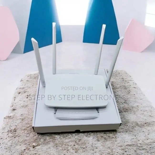 Compact Wireless Networking 4G LTE SIM Card Up to 300 MBPS WiFi Router