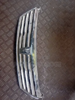 Toyota Premio 260 Grill