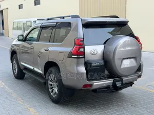 Toyota Land Cruiser Prado 2021