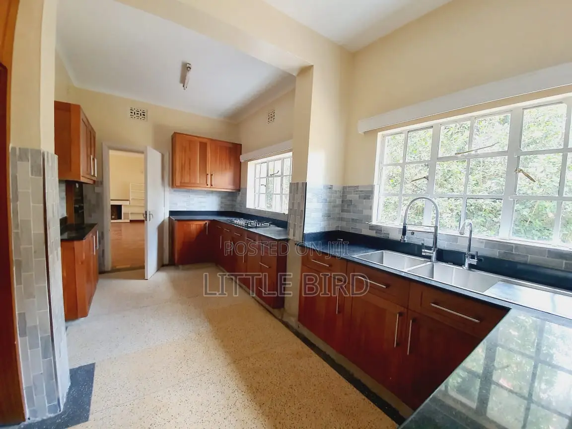 3bdrm House in Muthangari for rent