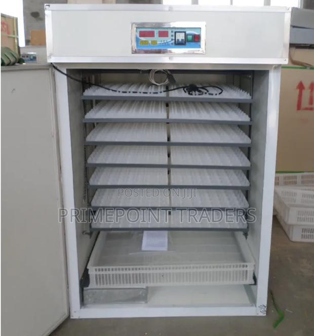 2. Heavy-Duty 1056 Egg Automatic Incubator With Smart Control System - main view