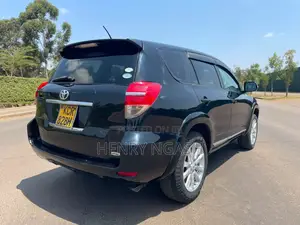 Toyota Vanguard 2012 Black