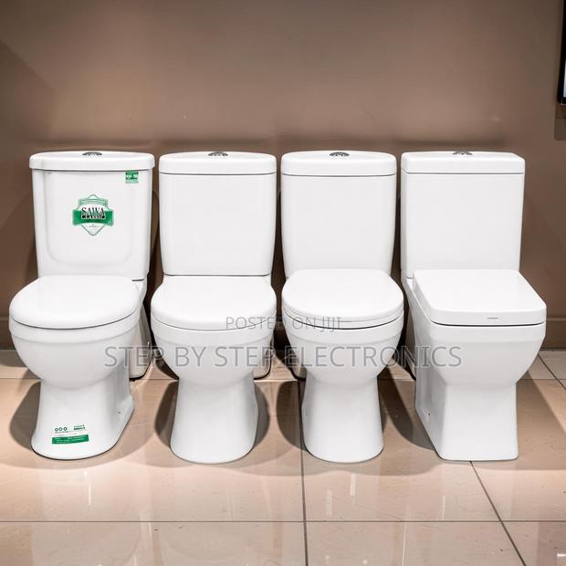 Premium Close Coupled WC Toilet With Durable Ceramic Construction
