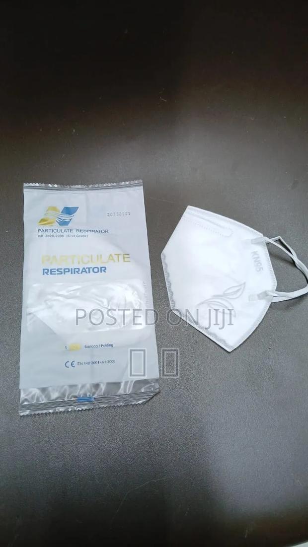 Particularate Kn95 White Color