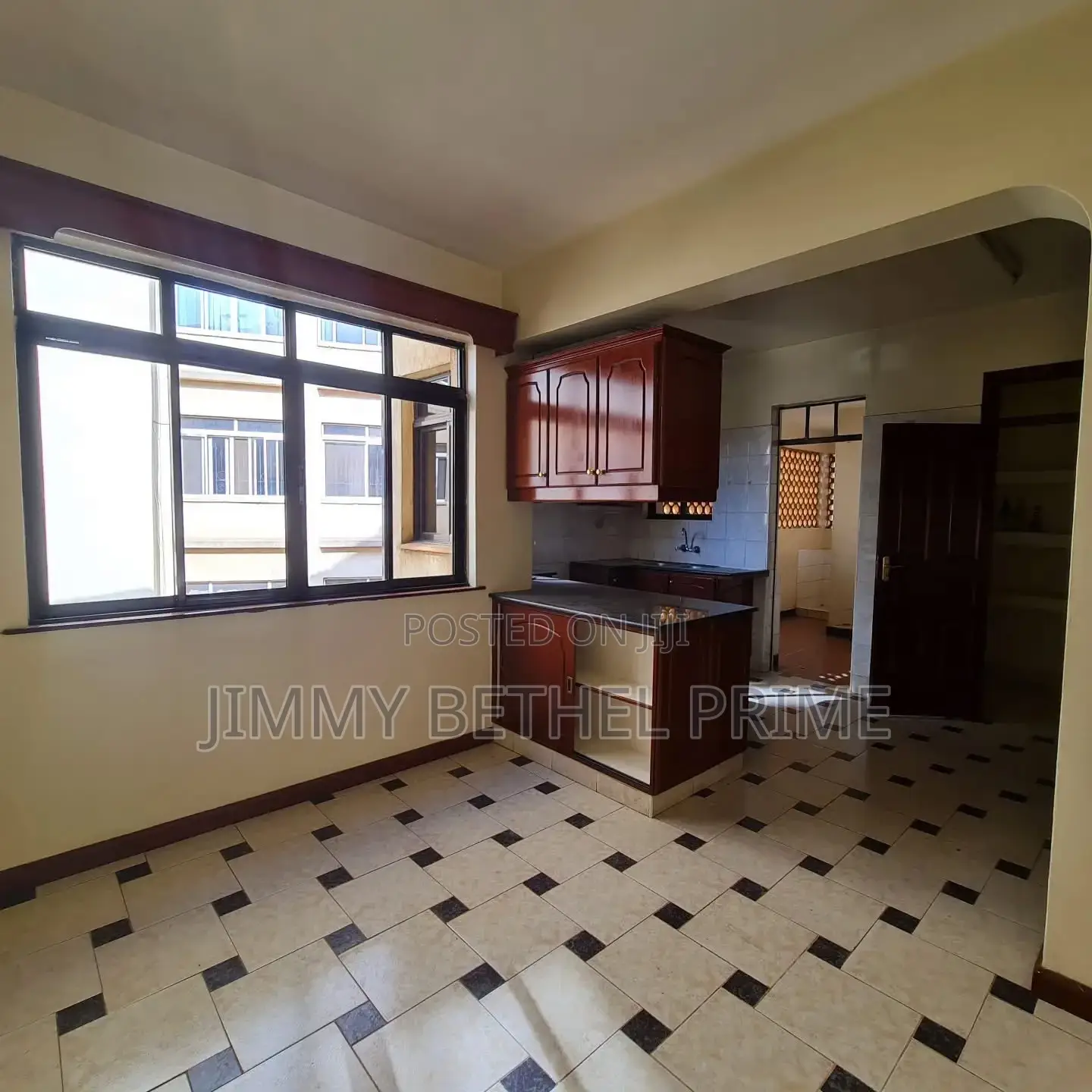 3bdrm Apartment in Raphta Road Area for rent