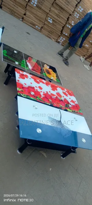 High-Gloss Coffee Tables