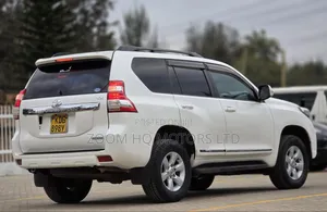 Toyota Land Cruiser Prado 2016 White