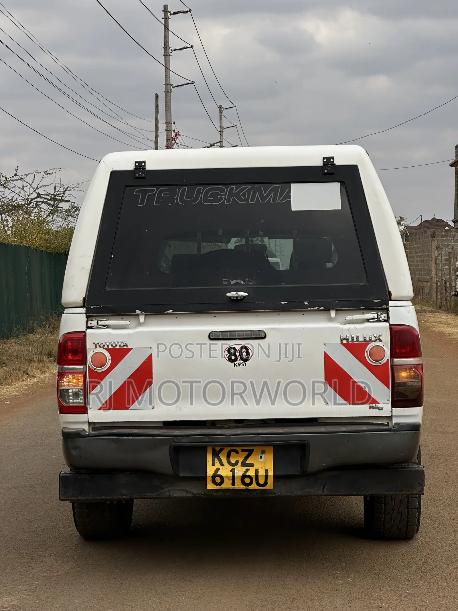 Toyota Hilux 2013 White