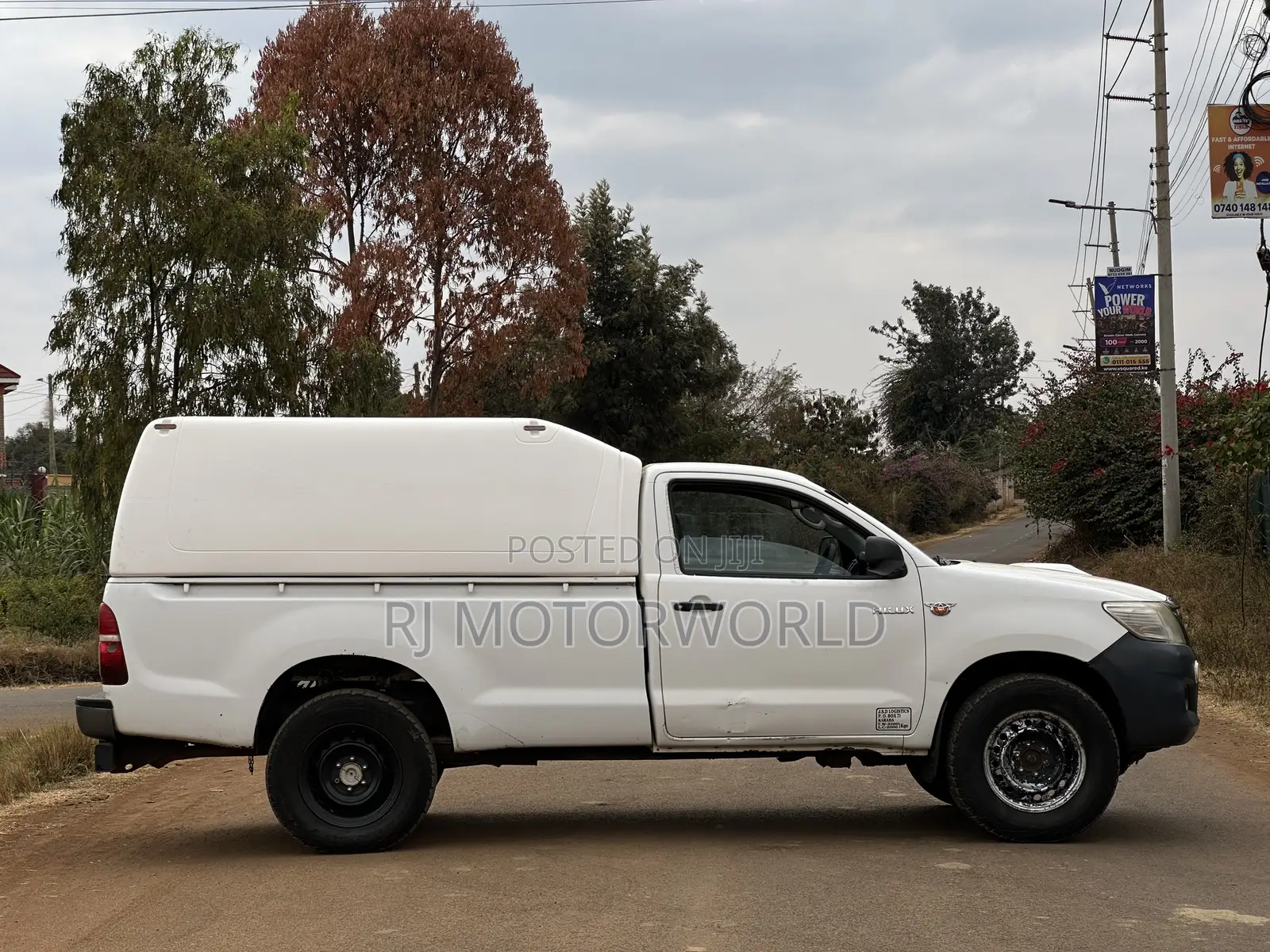 Toyota Hilux 2013 White