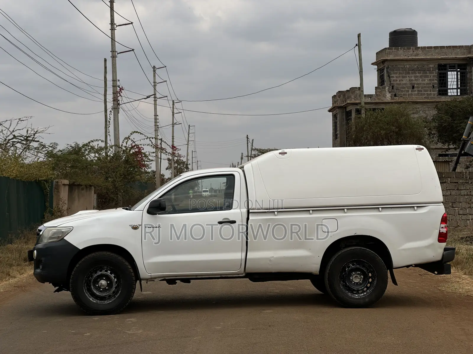Toyota Hilux 2013 White