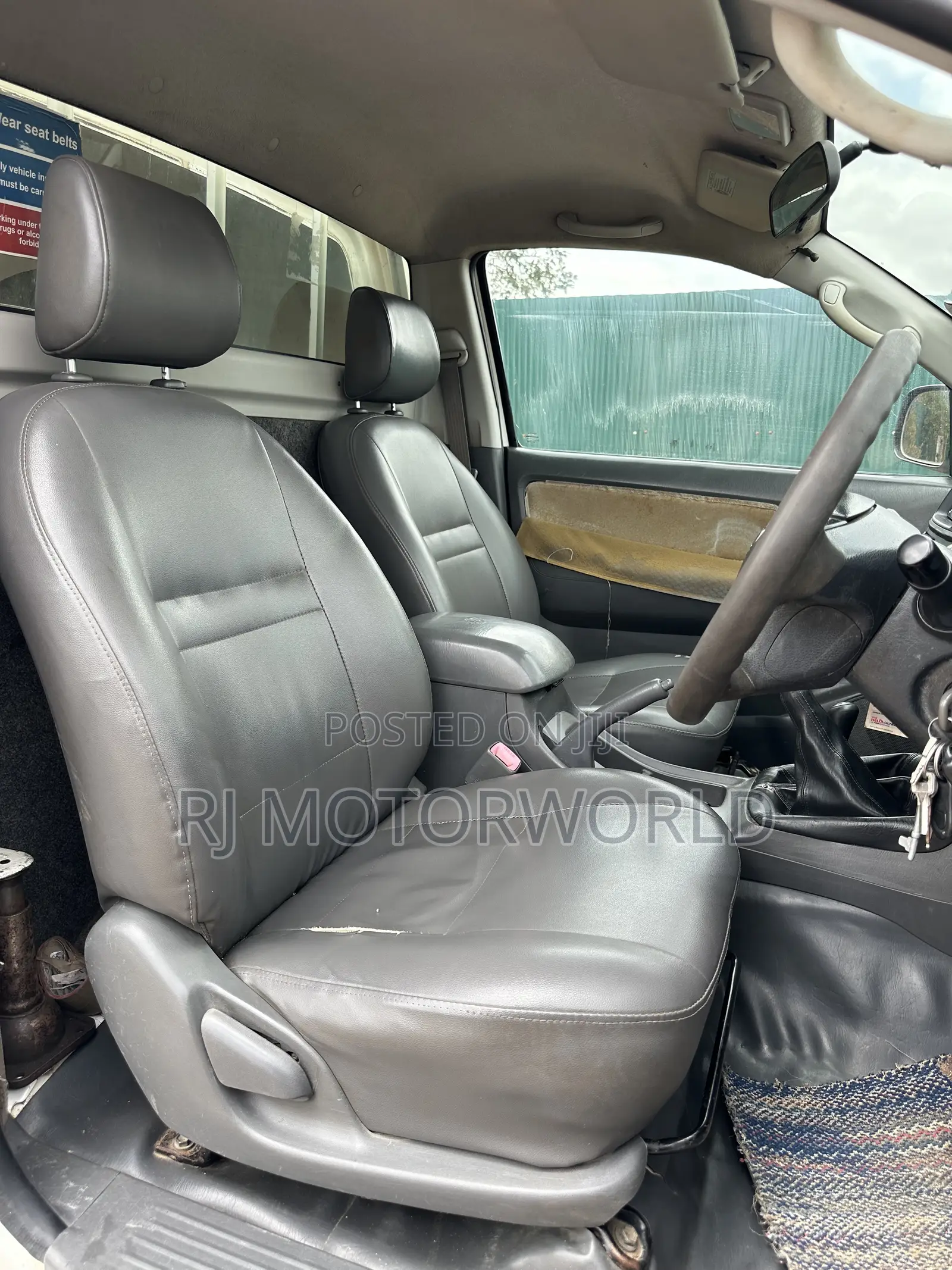 Toyota Hilux 2013 White
