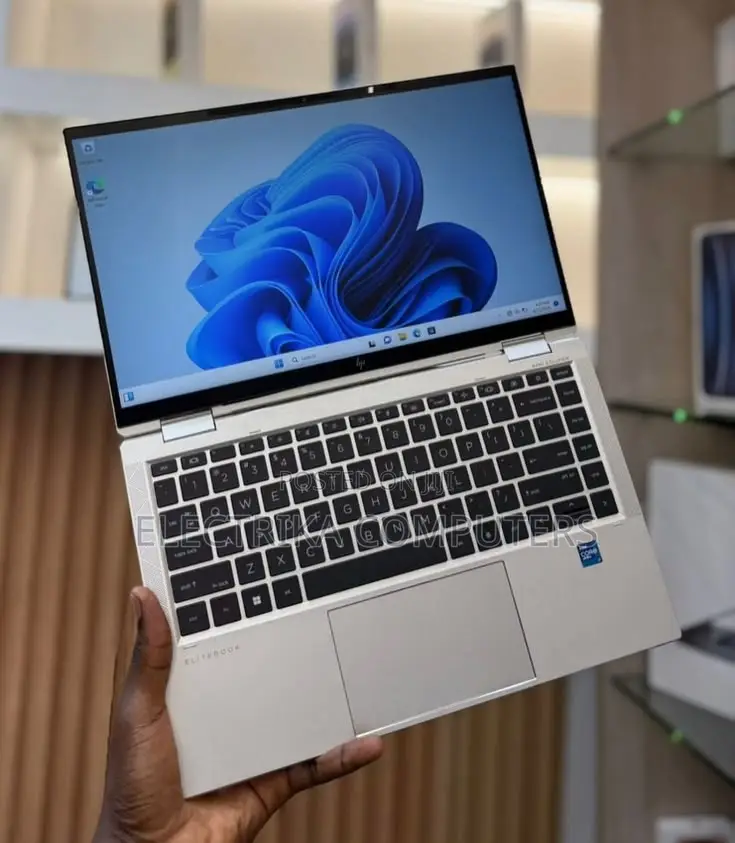 New Laptop HP EliteBook 1040 G8 16GB Intel Core i7 SSD 512GB