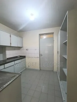 3bdrm Apartment in Nyayo Estate for rent