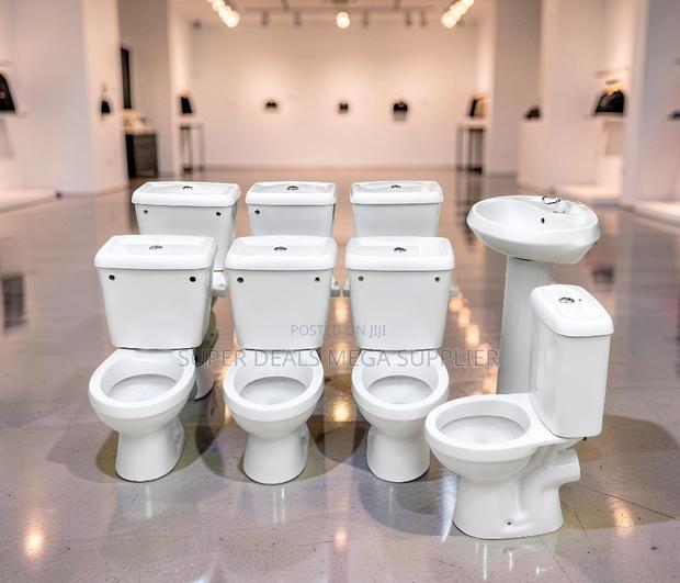Premium Ceramic Close Coupled Toilet Collection for Stylish Bathrooms
