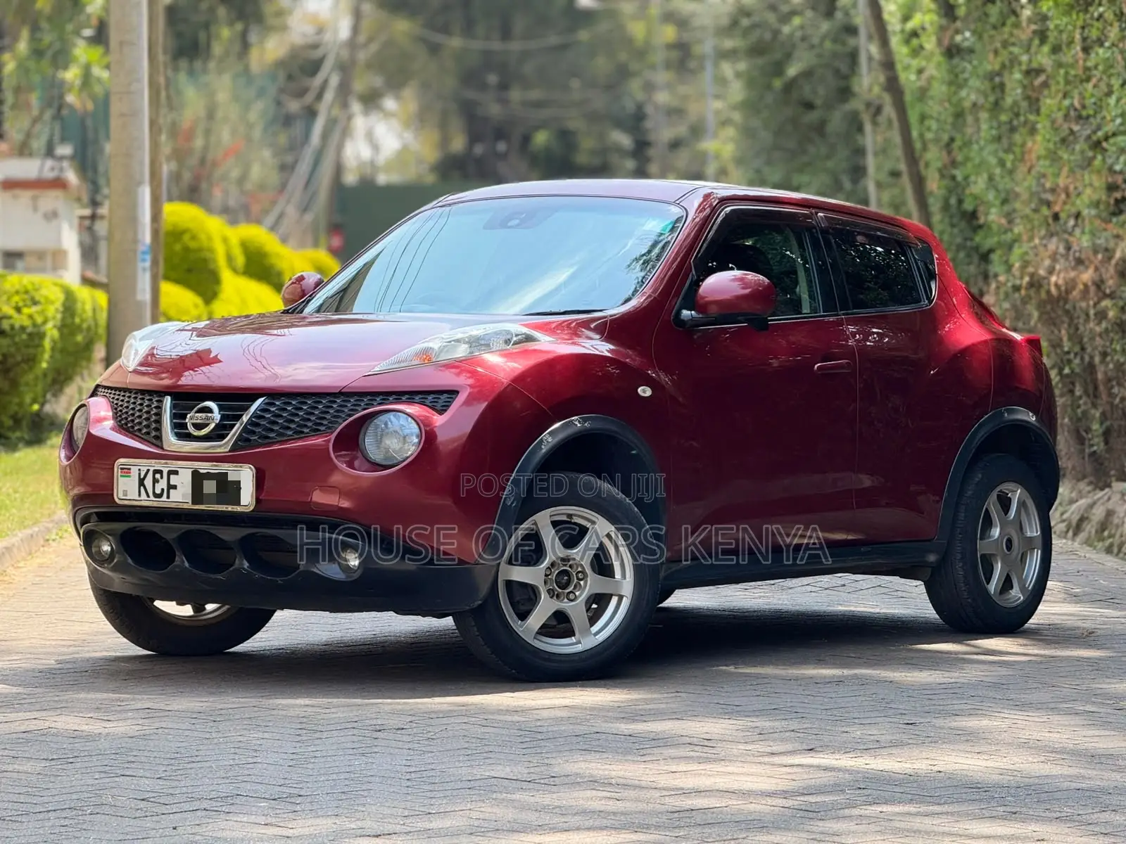 Nissan Juke 2011 Red