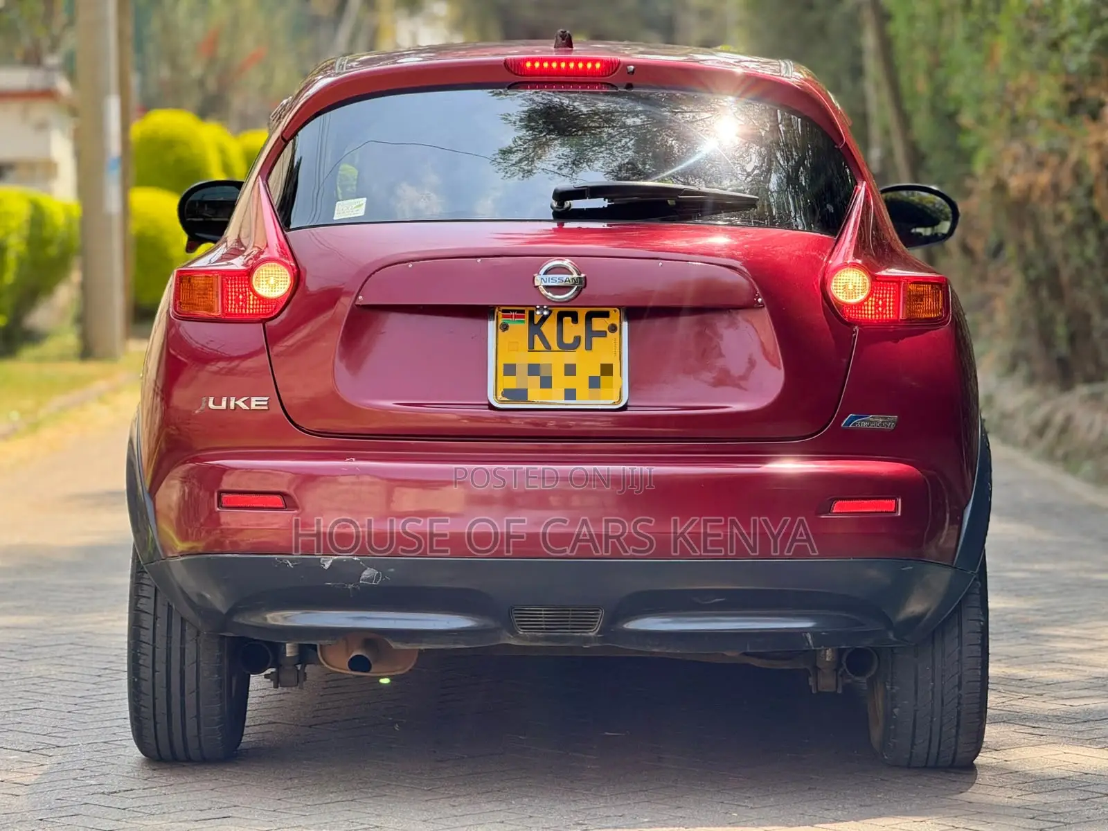 Nissan Juke 2011 Red