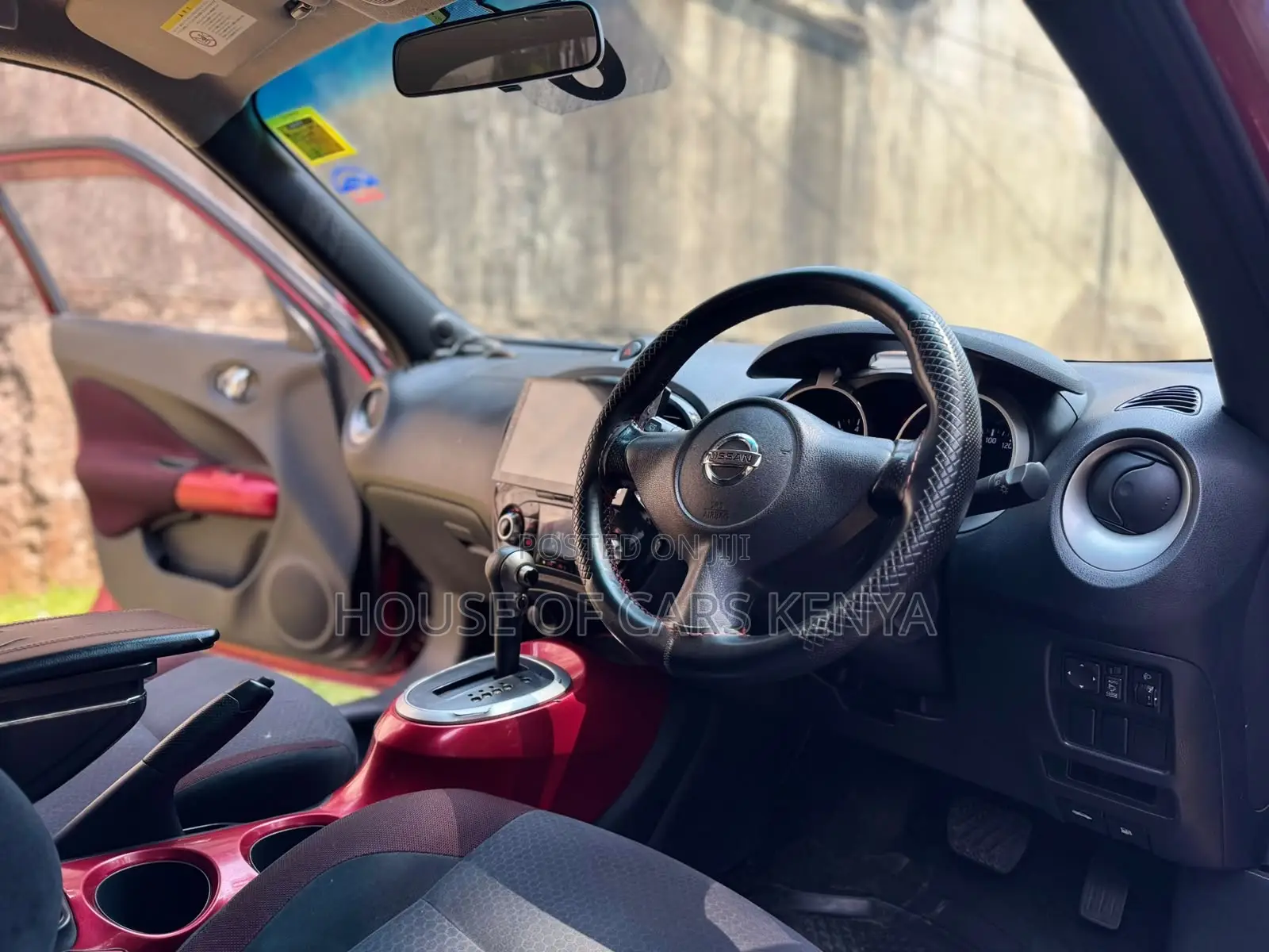 Nissan Juke 2011 Red
