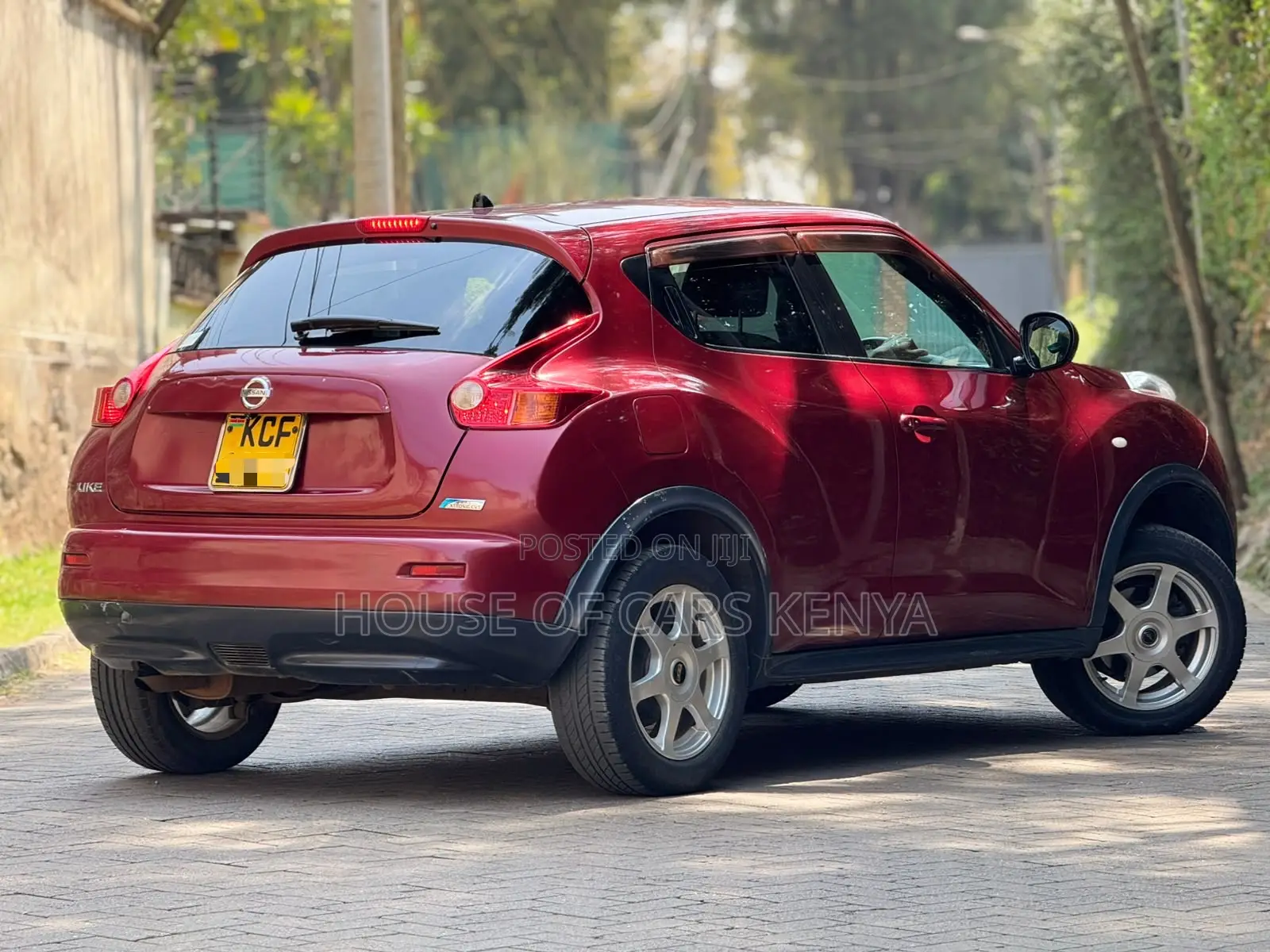 Nissan Juke 2011 Red