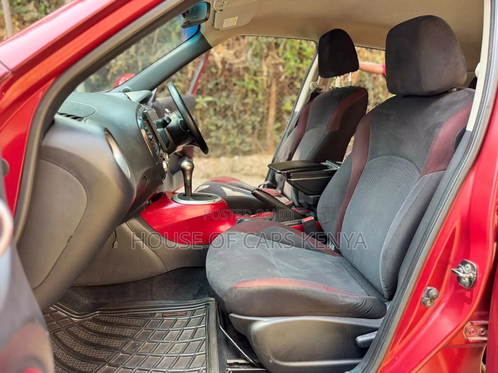 Nissan Juke 2011 Red
