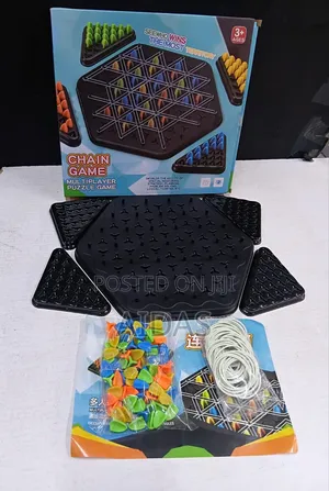 Linkage Geometry Chain Game